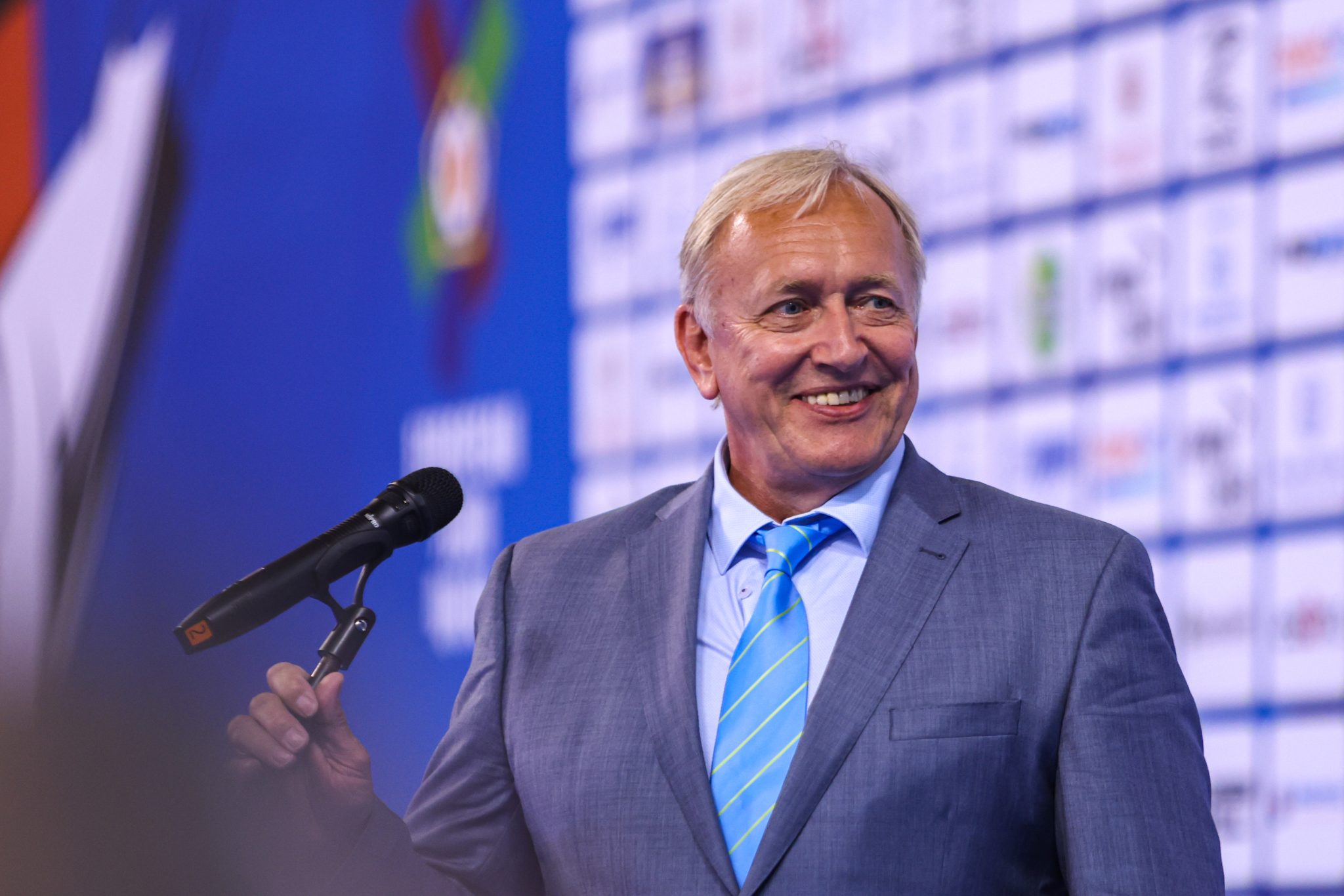 PRESIDENT KNEITINGER OPENS VETERAN EUROPEAN CHAMPIONSHIPS