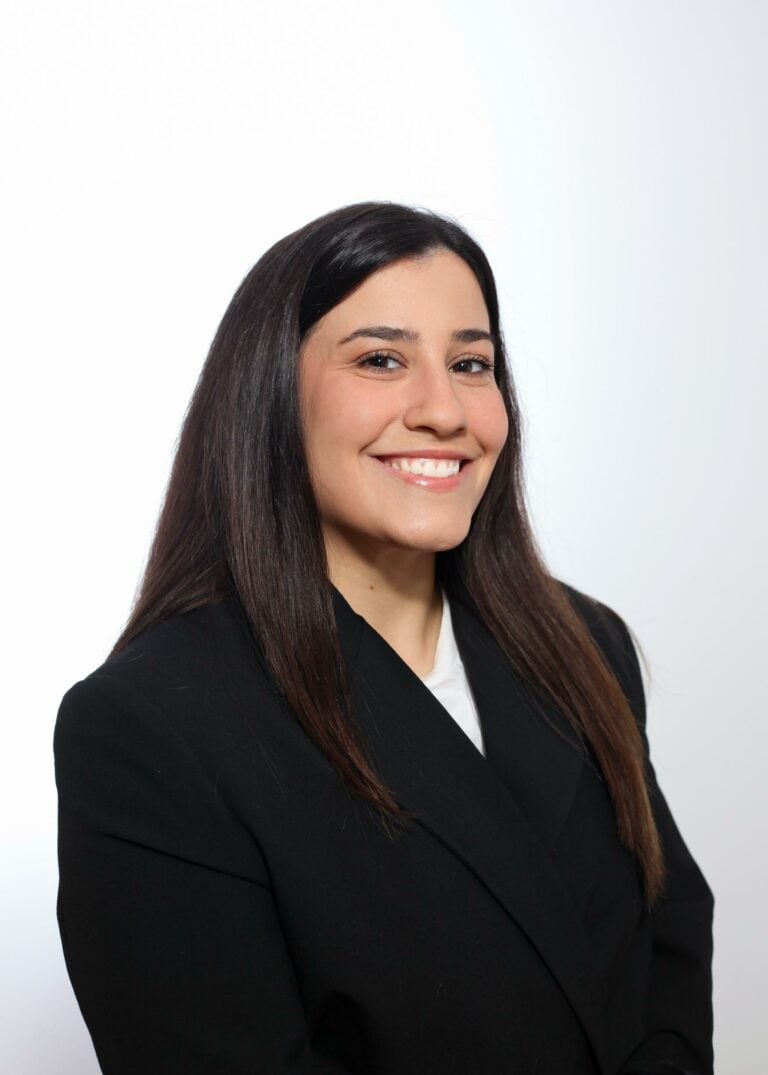 Ms. Carla Montanez Peirot