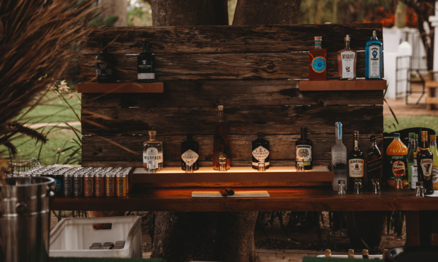 DIY Outdoor Bar Ideas to Elevate Your Backyard Entertainment