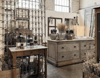 Timeless Treasures: 15 Expert Tips for Shopping Vintage Decor